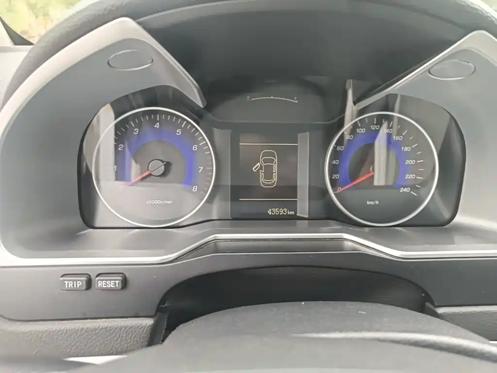 Geely Emgrand — миниатюра 12