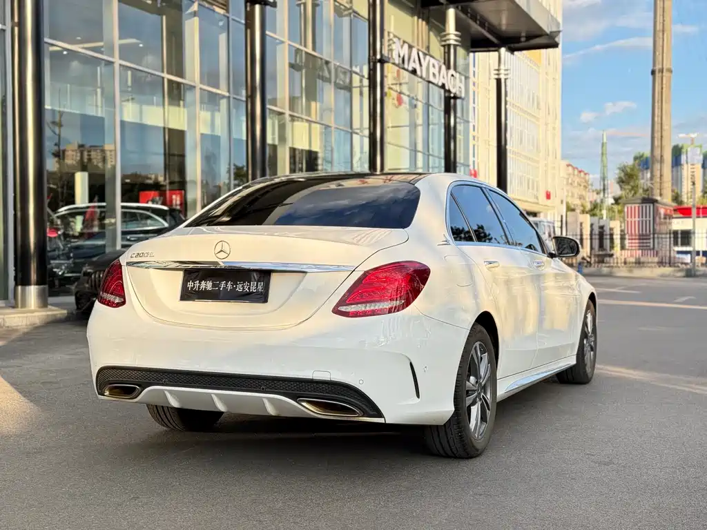 Mercedes-Benz C-Class — миниатюра 5
