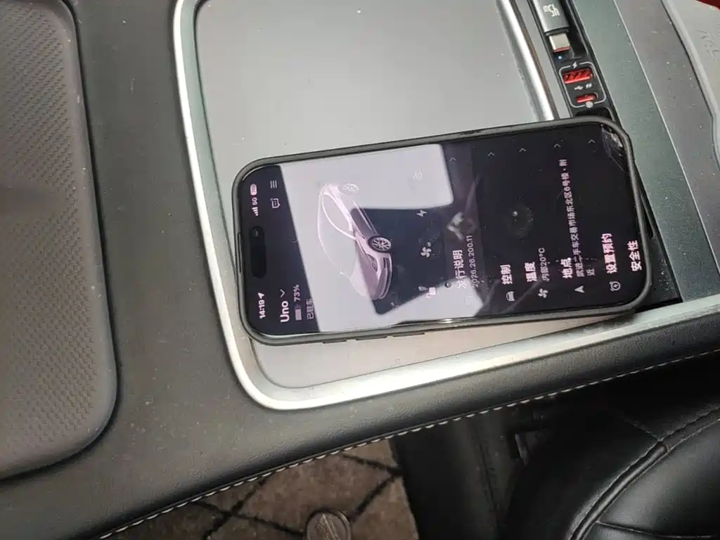Tesla Model 3 — миниатюра 9