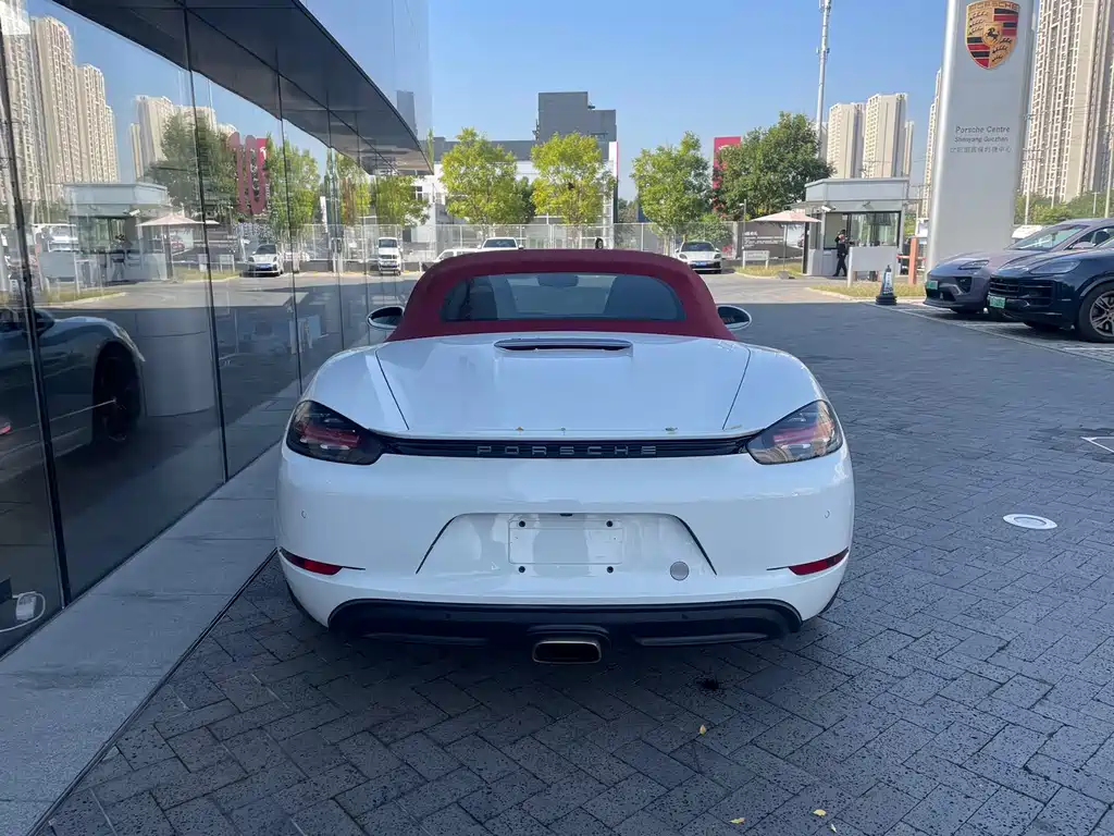 PORSCHE  718