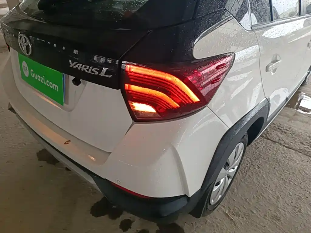 Toyota Yaris L — миниатюра 8