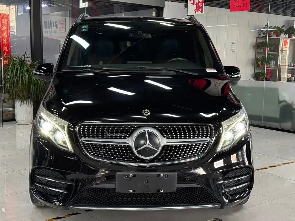 Mercedes-Benz V-Class — миниатюра 16
