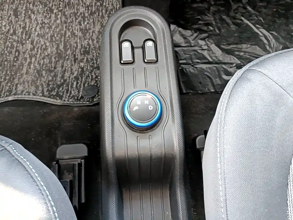 Wuling MINIEV — миниатюра 14
