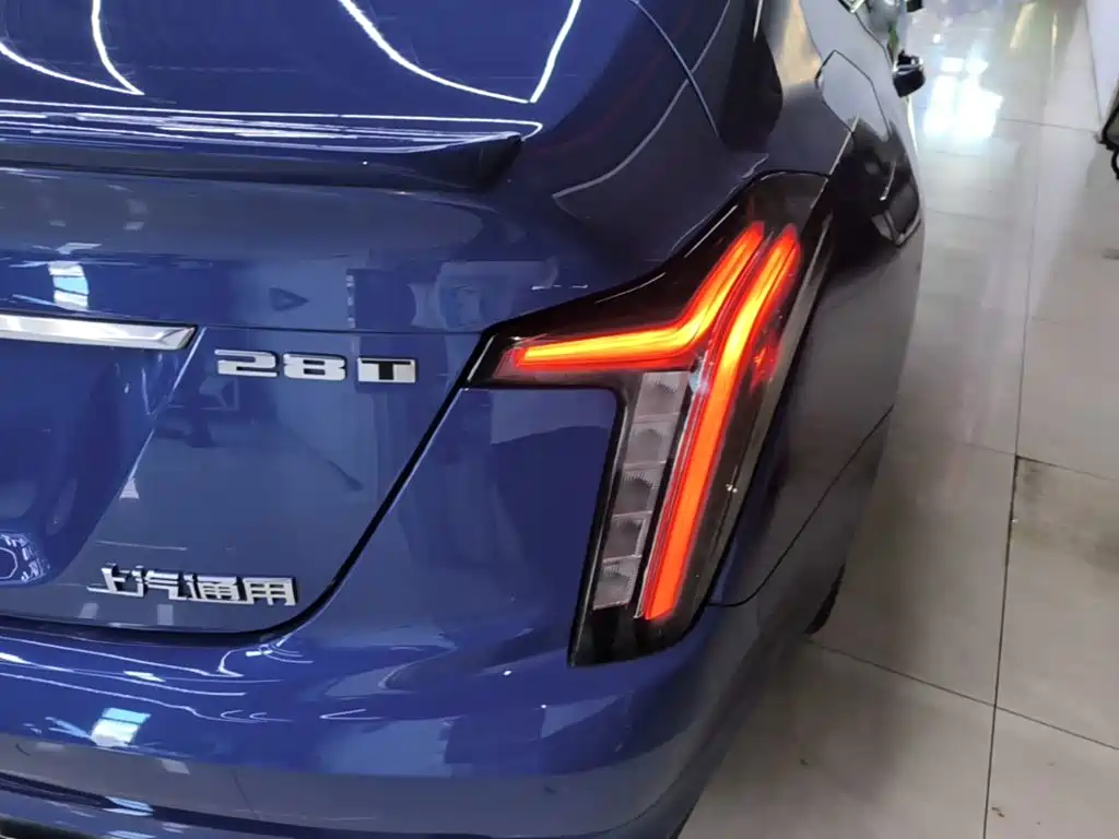Cadillac CT5 — миниатюра 8