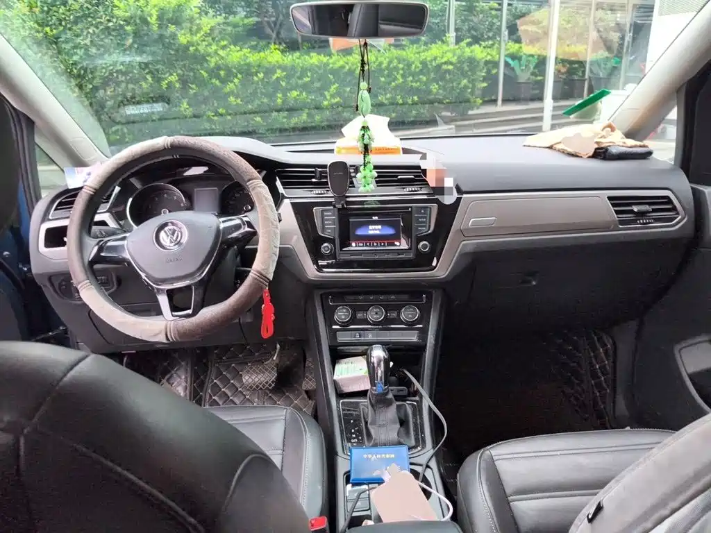 Volkswagen Touran — миниатюра 13
