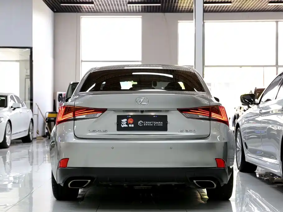 Lexus IS — миниатюра 20