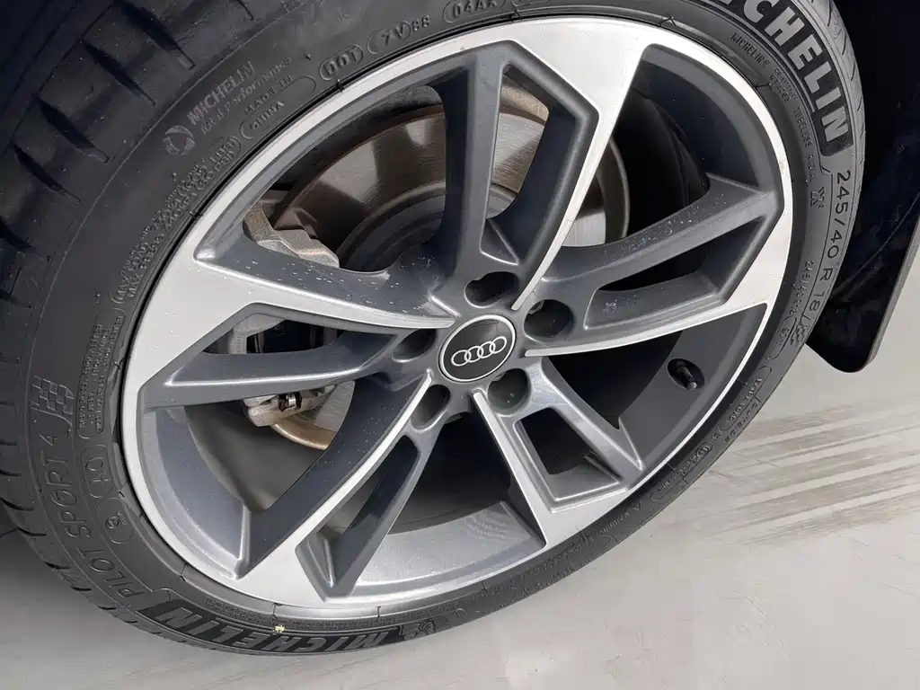Audi A4L — миниатюра 11