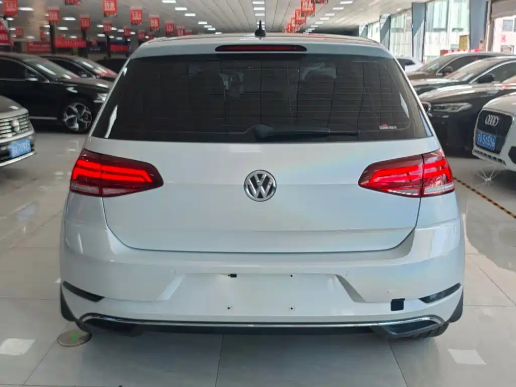 Volkswagen Golf — миниатюра 8