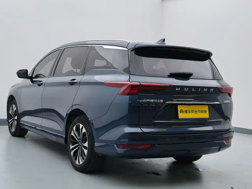 Wuling Victory — миниатюра 6