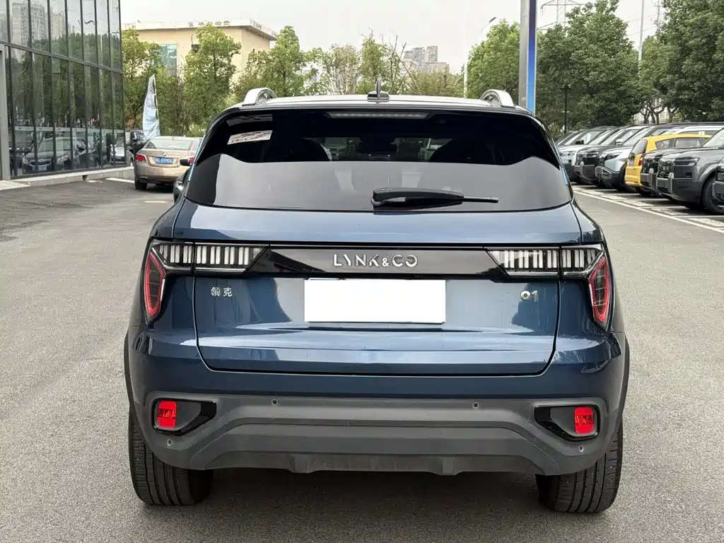 Lynk & Co 01 — миниатюра 13