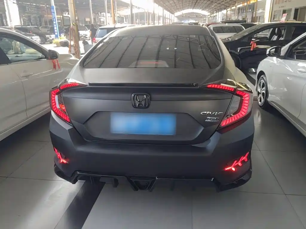 Honda Civic — миниатюра 6