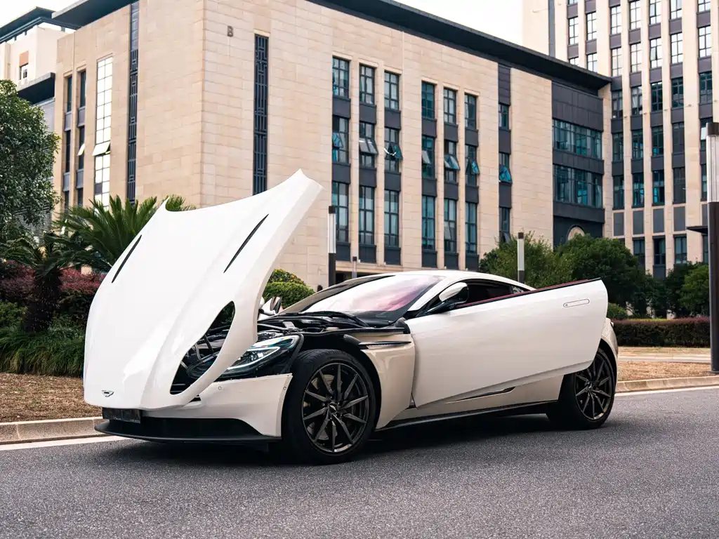 Aston Martin DB11 — миниатюра 3