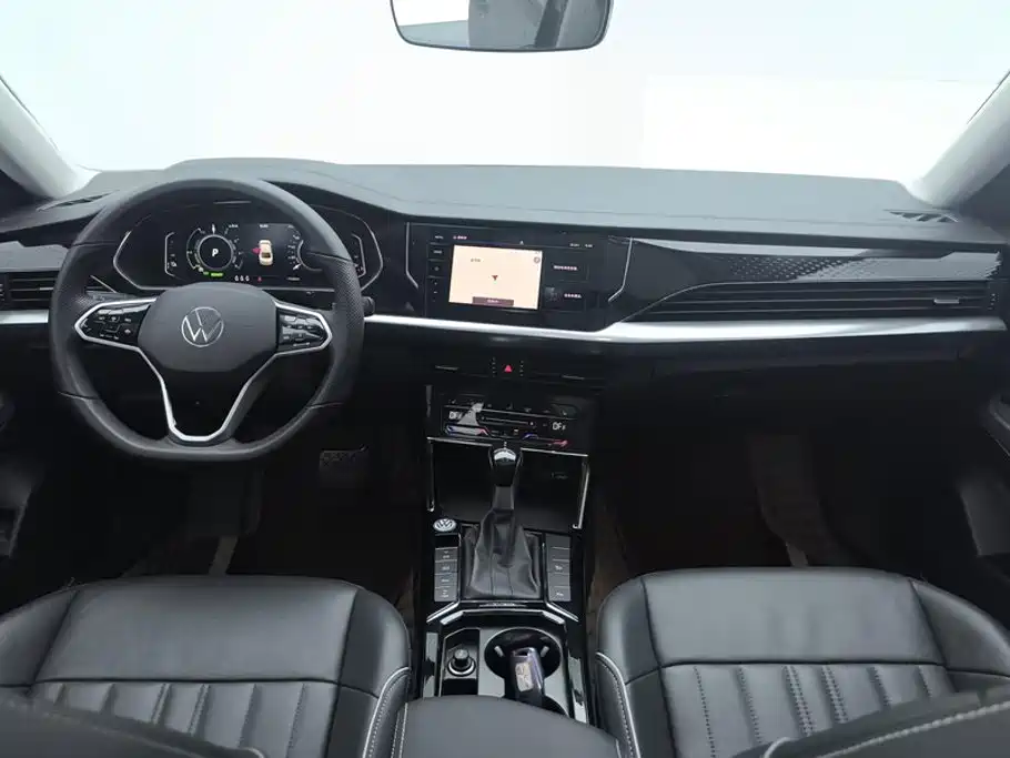 Volkswagen 帕萨特插电混动 — миниатюра 12