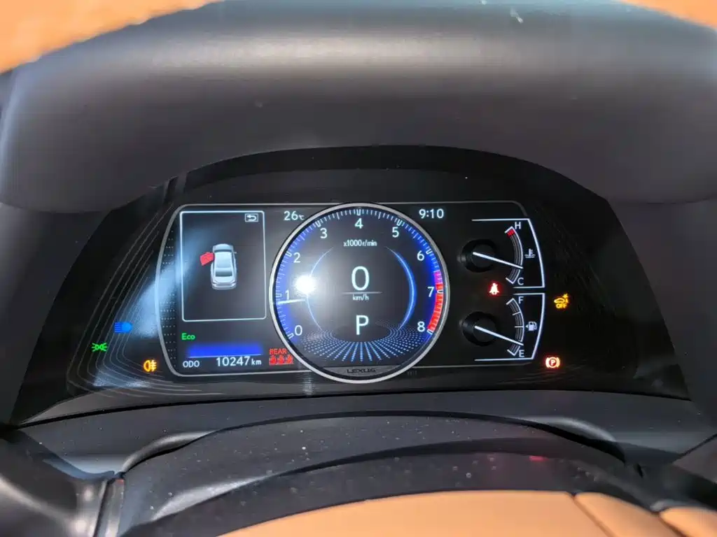 Lexus ES — миниатюра 12