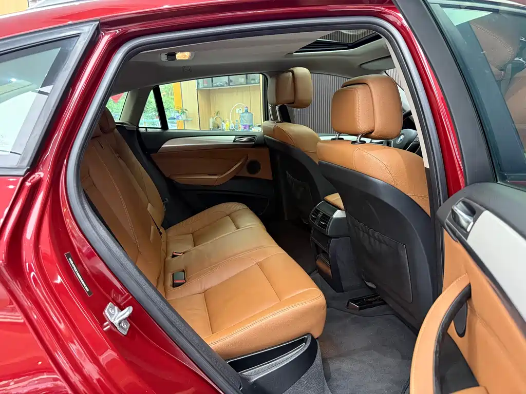 BMW X6 — миниатюра 26