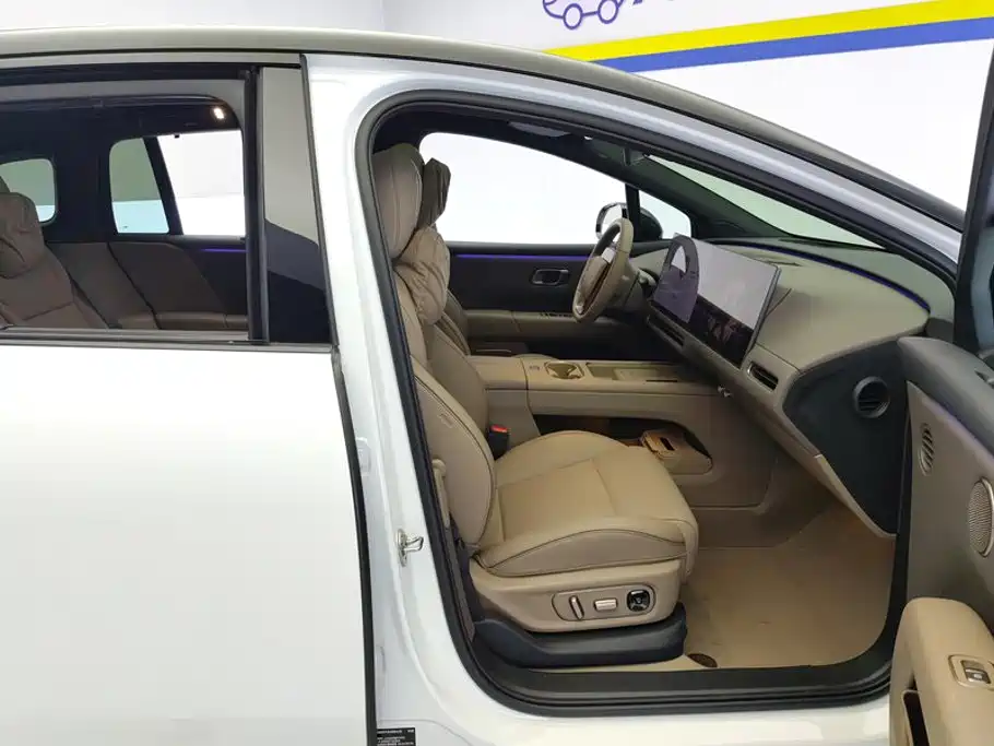 Li Auto Li i6 — миниатюра 8