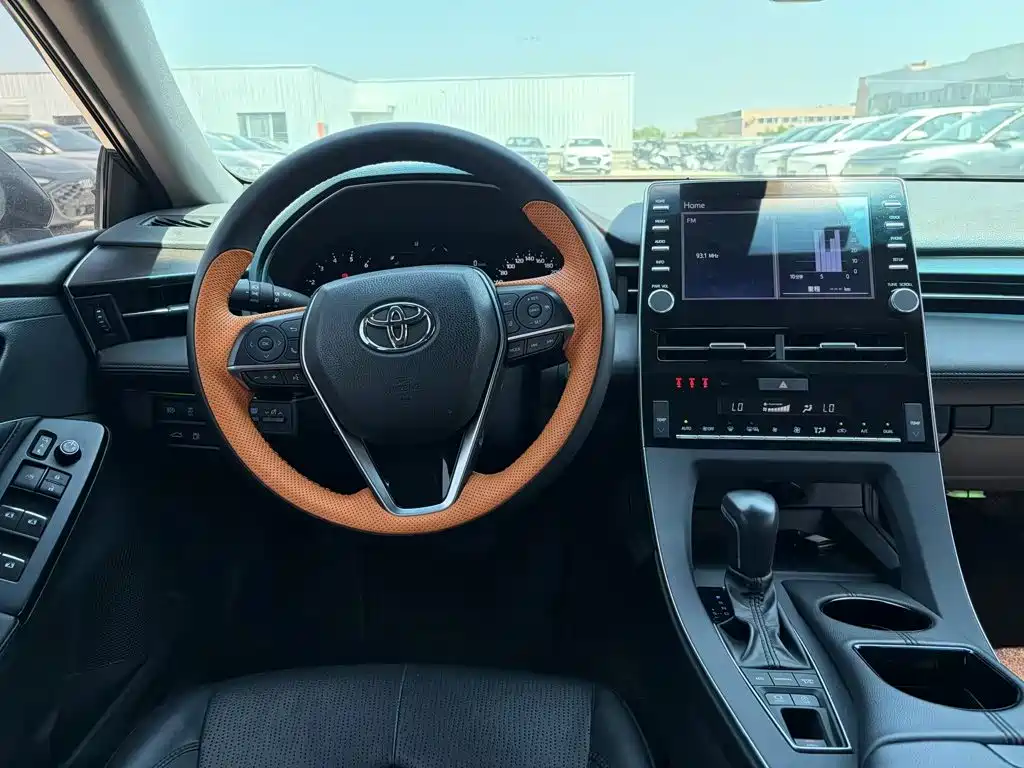 Toyota Avalon — миниатюра 10
