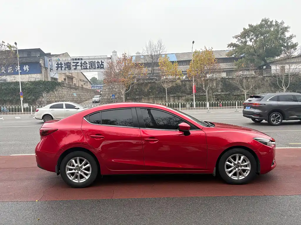MAZDA 3 ANGKESAILA
