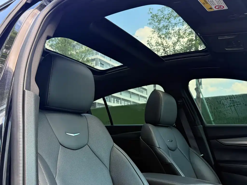 Cadillac CT5 — миниатюра 16