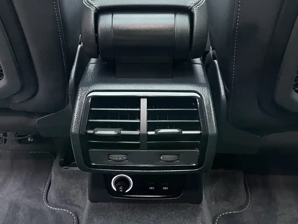 Audi Q3 — миниатюра 12