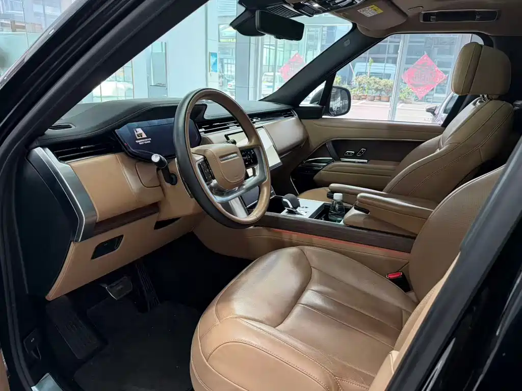 Land Rover Range Rover — миниатюра 6
