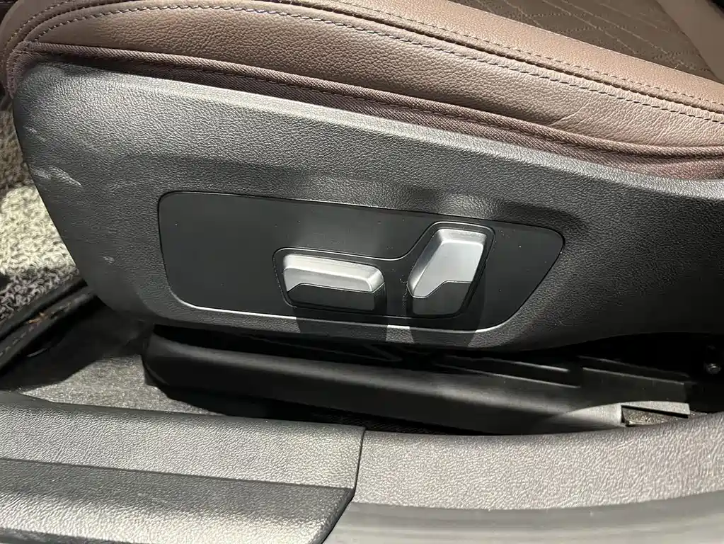 BMW 3 Series — миниатюра 17