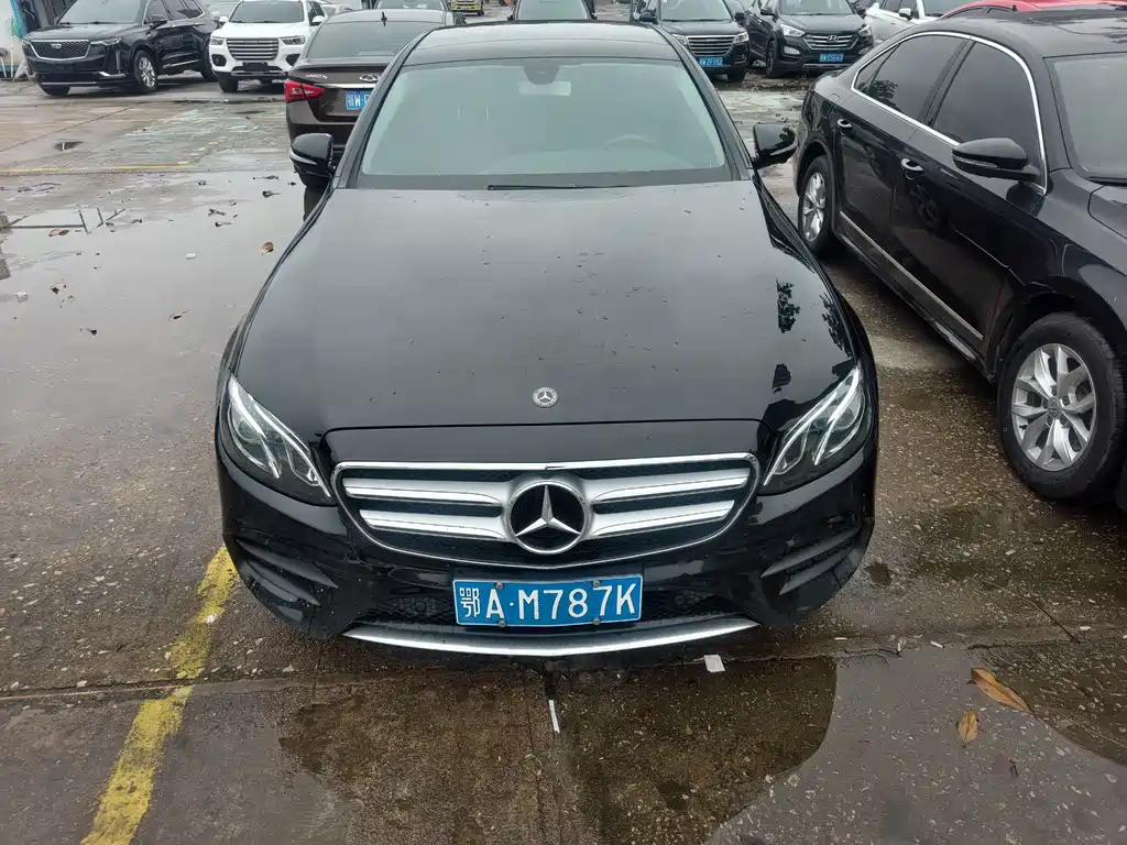 Mercedes-Benz E-Class — миниатюра 2