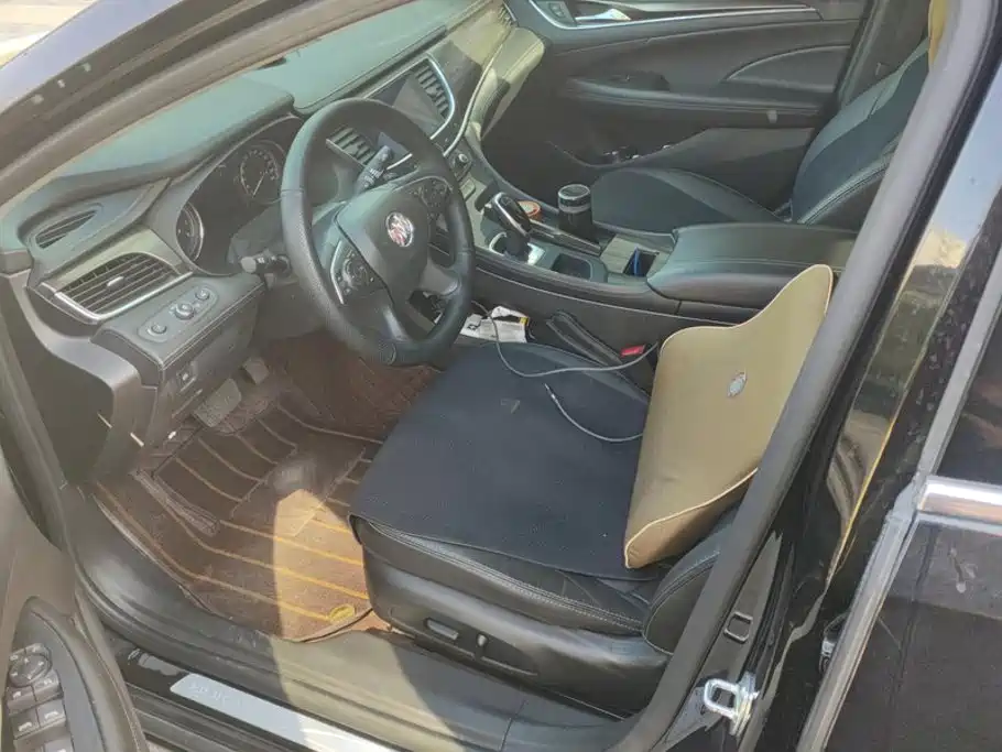 Buick LaCrosse — миниатюра 9