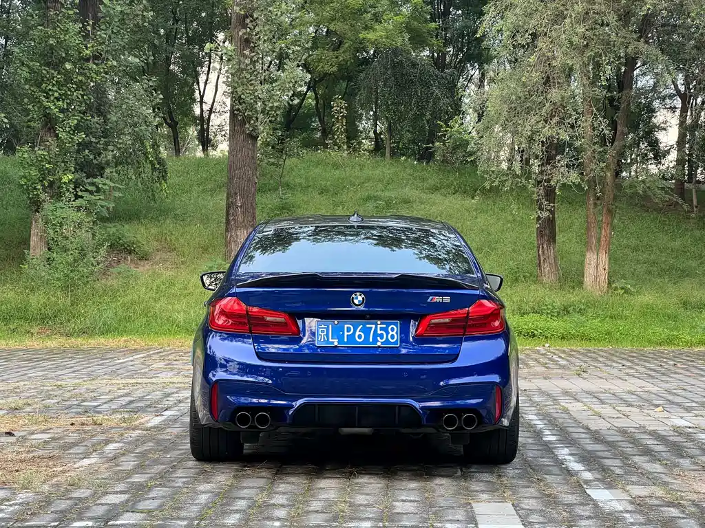 BMW M5 — миниатюра 15