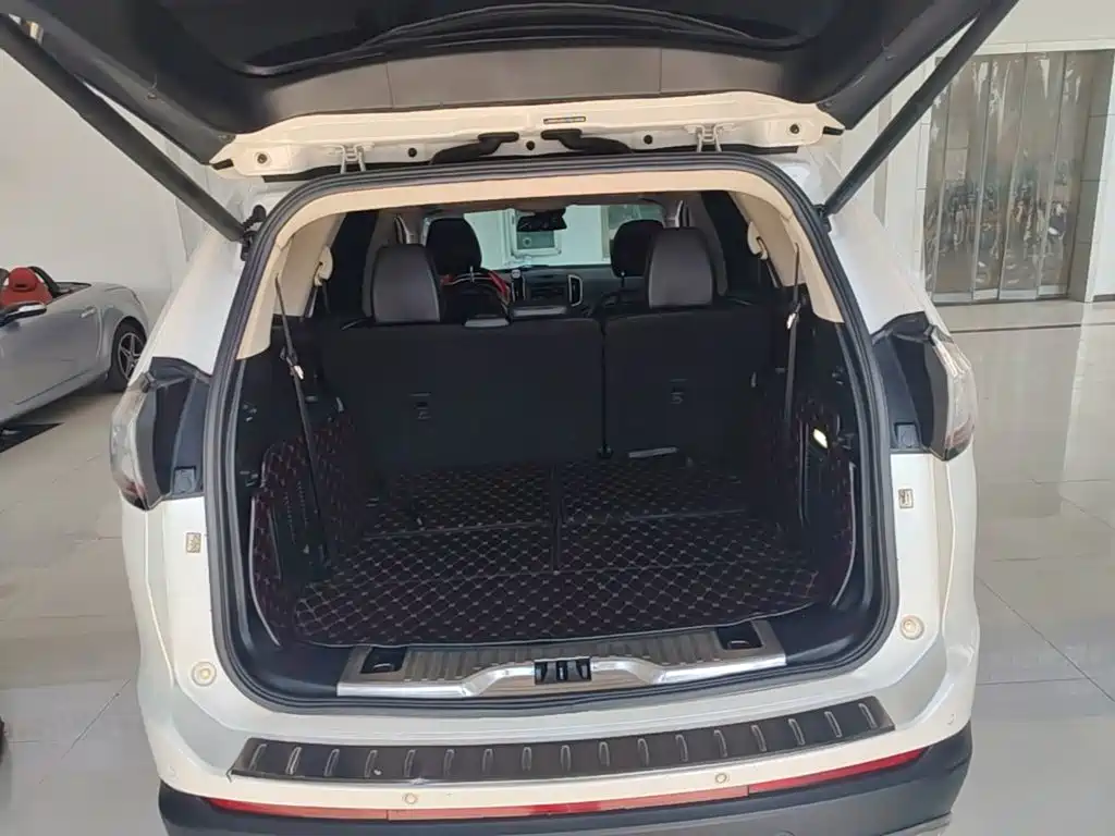 Ford Edge — миниатюра 19