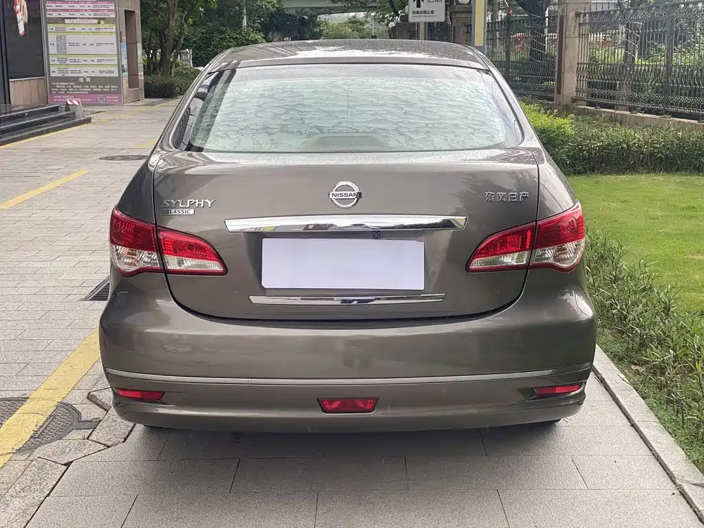 Nissan Sylphy — миниатюра 8