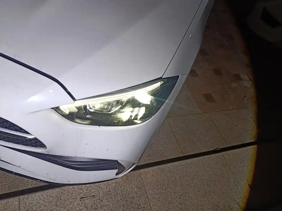 Mercedes-Benz C-Class — миниатюра 5