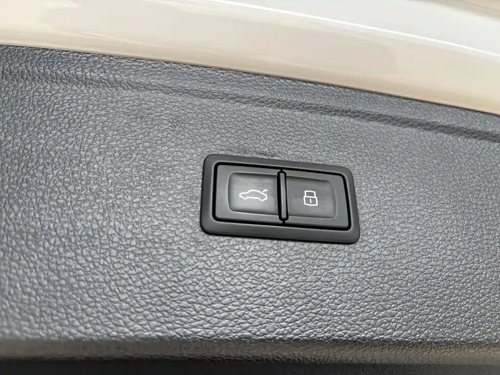 Audi Q5L — миниатюра 29