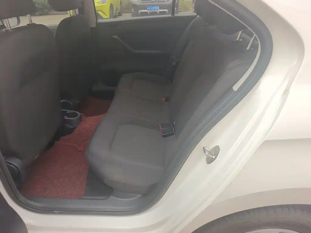 Volkswagen Jetta — миниатюра 17