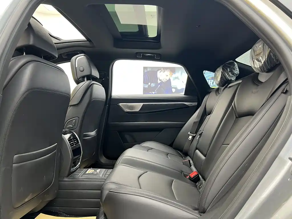 Cadillac CT6 — миниатюра 22