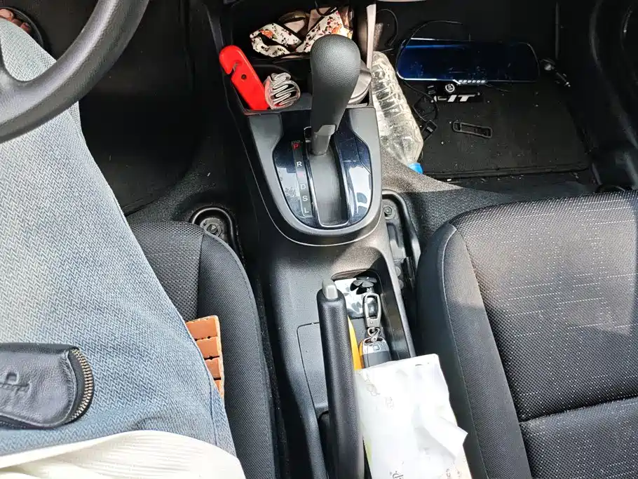 Honda Fit — миниатюра 16