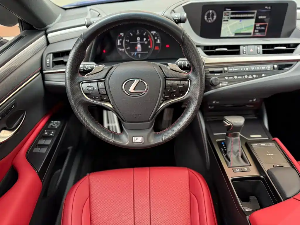 Lexus ES — миниатюра 10