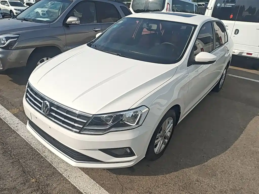 Volkswagen Jetta — миниатюра 2