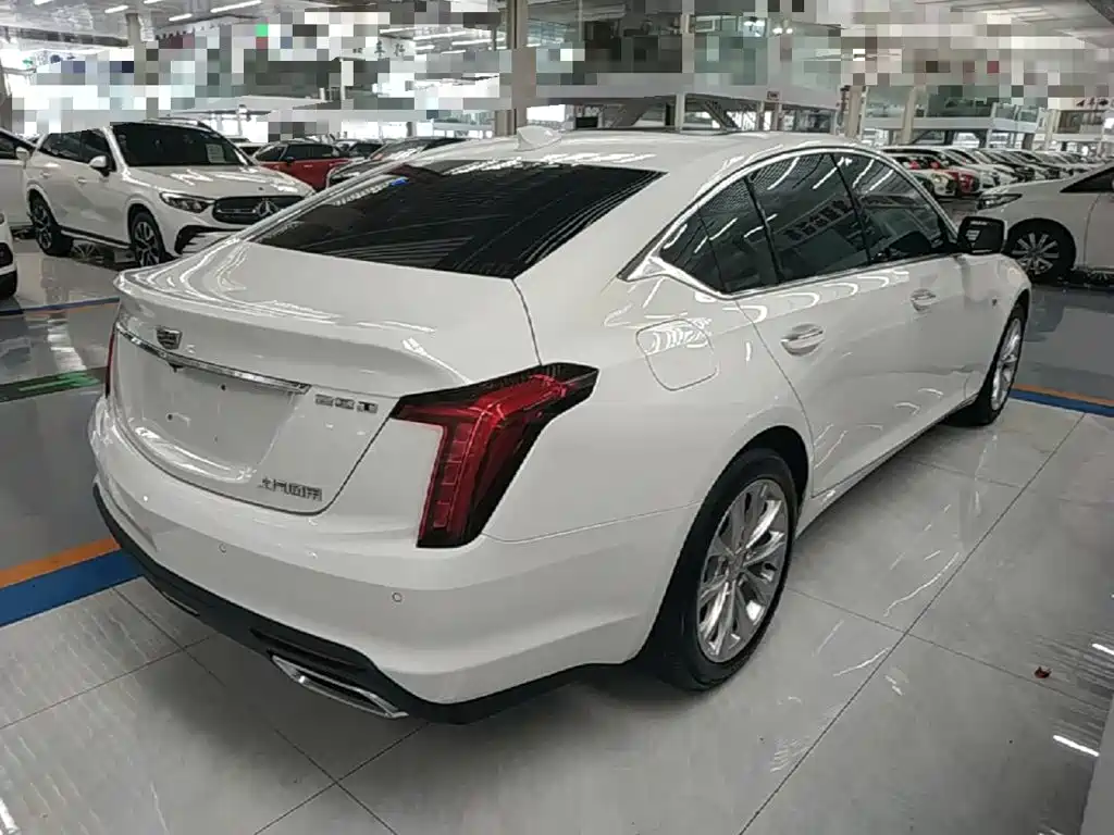 Cadillac CT5 — миниатюра 7