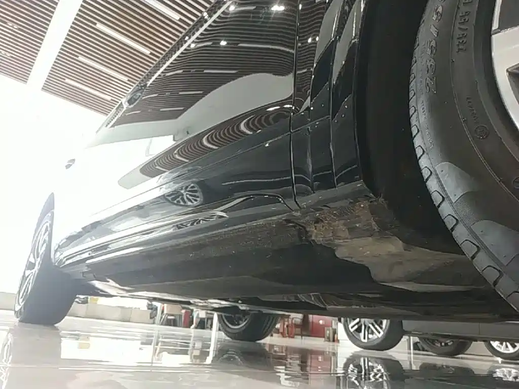 Audi Q5L — миниатюра 21