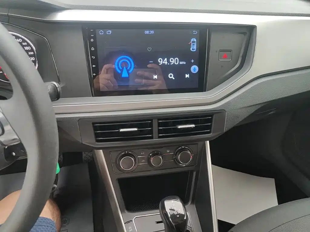 Volkswagen Polo — миниатюра 13