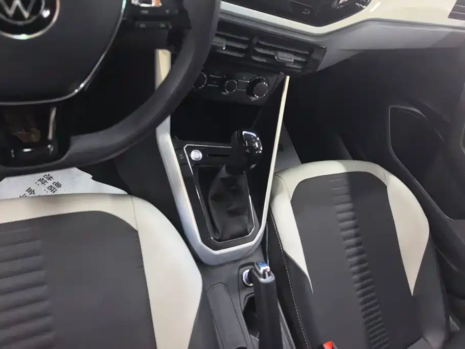 Volkswagen Polo — миниатюра 16