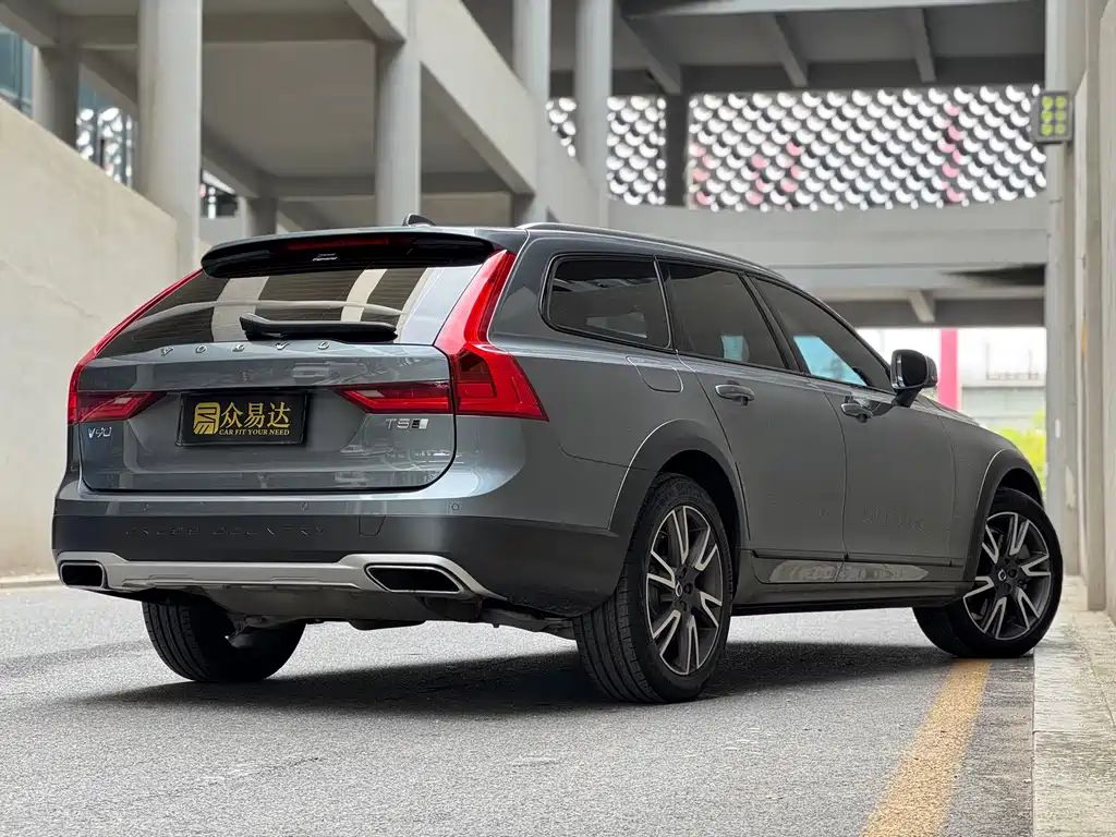 Volvo V90 — миниатюра 2