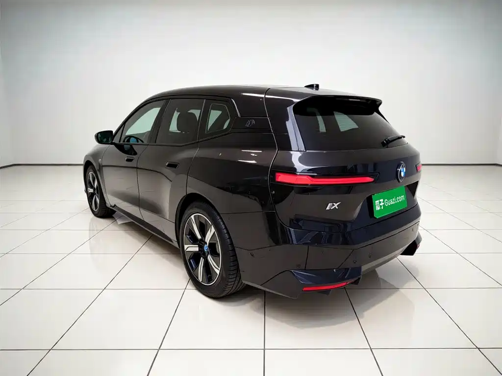 BMW iX — миниатюра 4