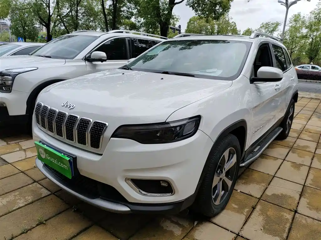 Jeep Cherokee 2020