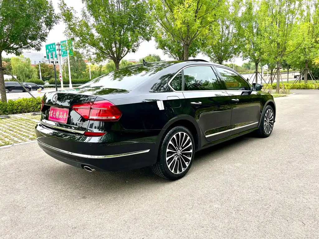 Volkswagen Passat — миниатюра 4