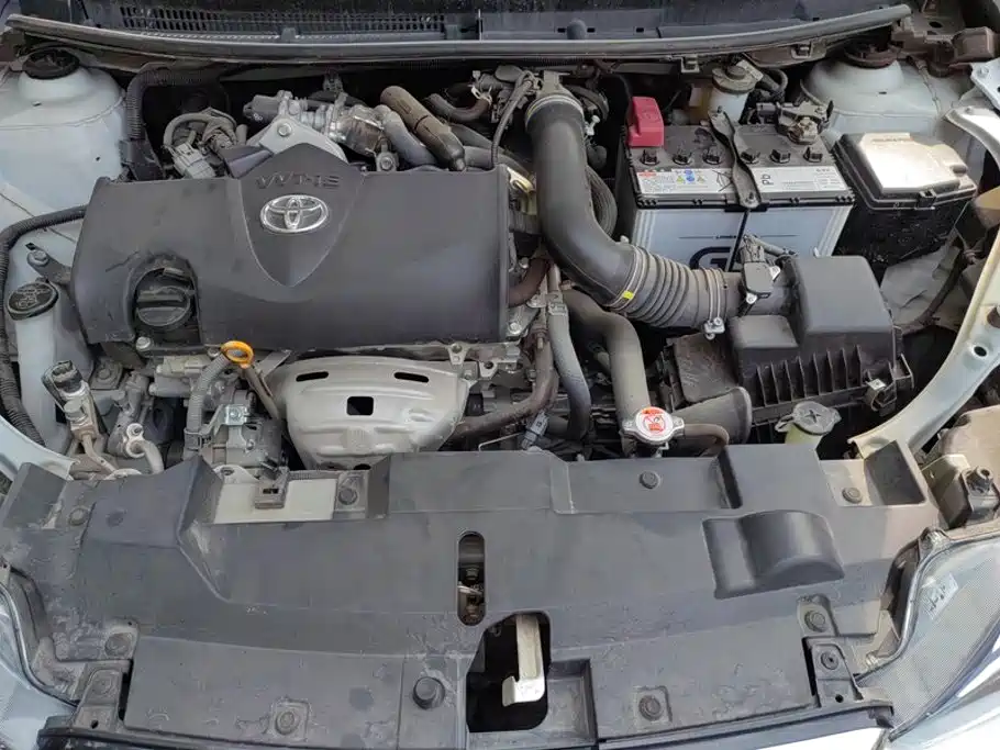 Toyota Yaris L — миниатюра 10