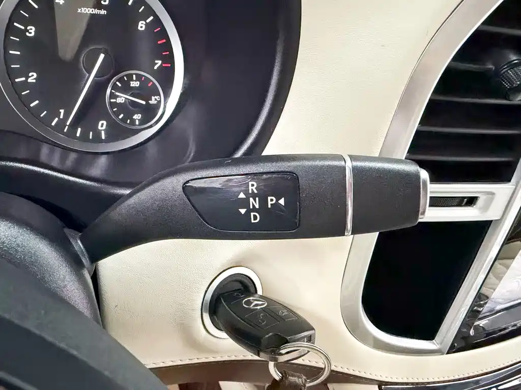 Mercedes-Benz Vito — миниатюра 11