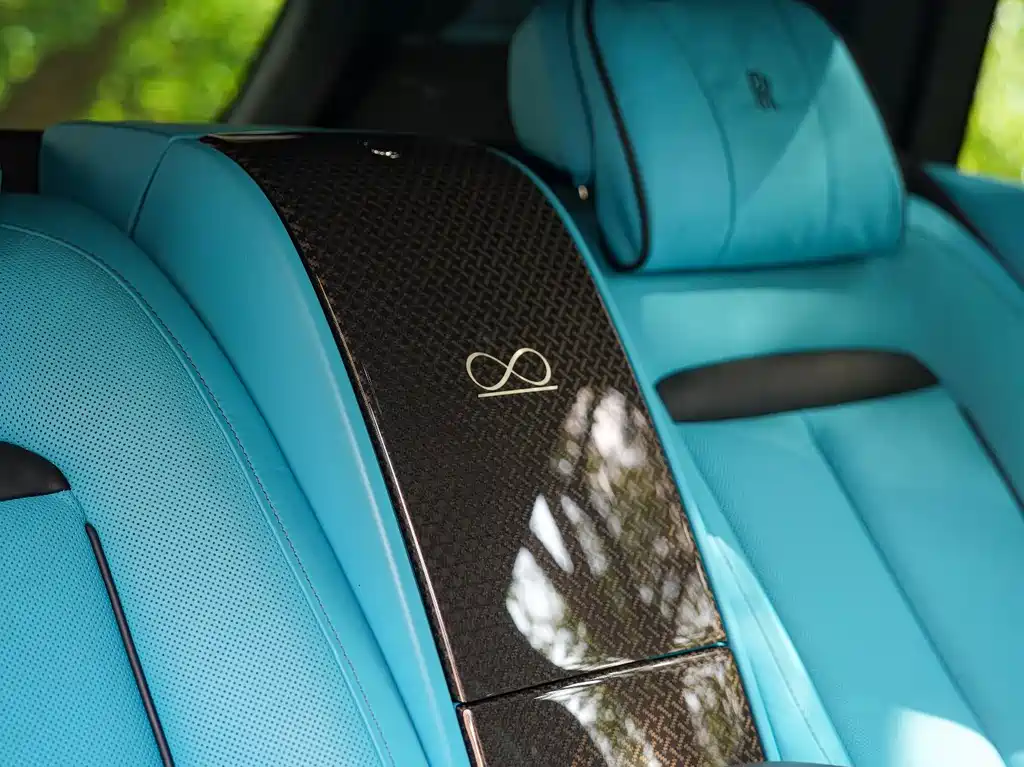 Rolls-Royce Cullinan — миниатюра 14