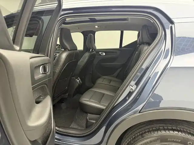 Volvo XC40 — миниатюра 18